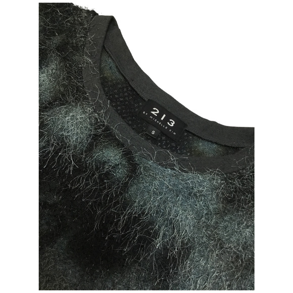 213 By Michelle Kim Studded Eyelash Short Sleeve Sweater Black Gray S - Picture 4 of 8